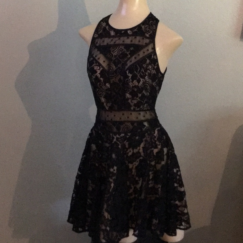 BEBE LACE COCTAIL DRESS